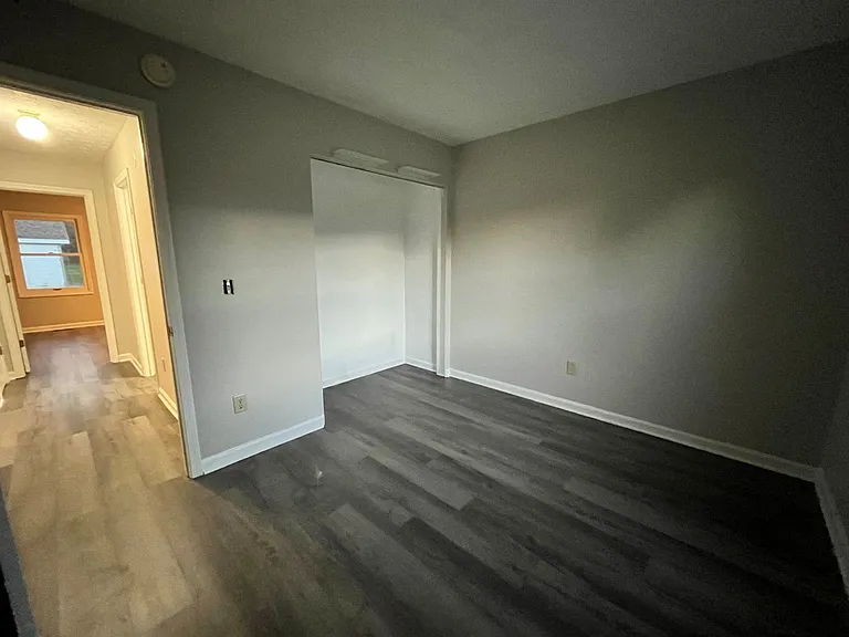679 Main St — Photo 8