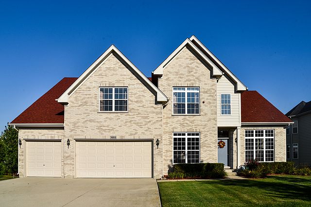1st image of 1693 Heron Way