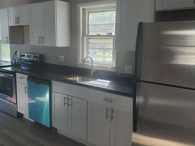 12512 Stone Bridge Dr — Photo 11