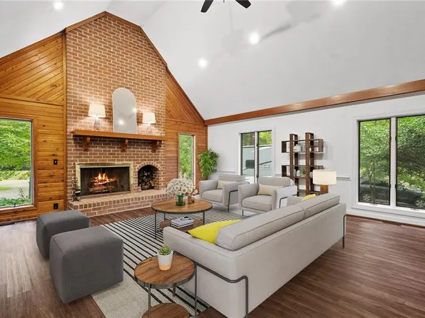 1696 Cherry Grove Rd N, Suffolk, VA 23432