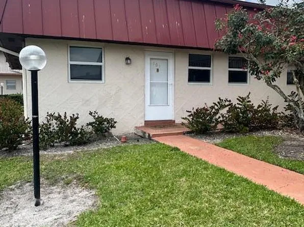 12021 W Greenway Dr APT 101, Royal Palm Beach, FL 33411