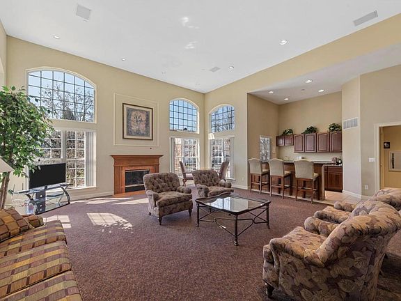 5th image of 13115 Mill Crossing Ct APT 303