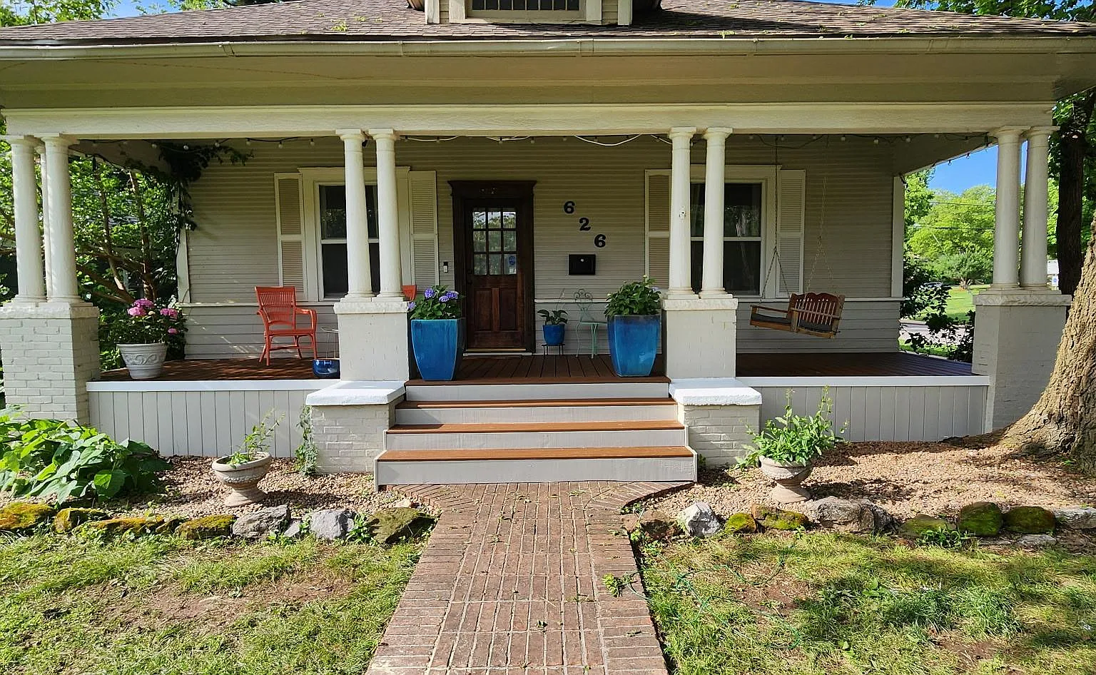 3 bed, 1264 sqft, $2,200 — Photo 1