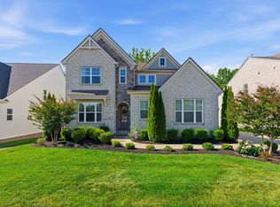 1089 River Oaks Blvd, Lebanon, TN 37087
