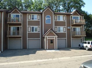 882 Wescott Trl APT 103, Eagan, MN 55123