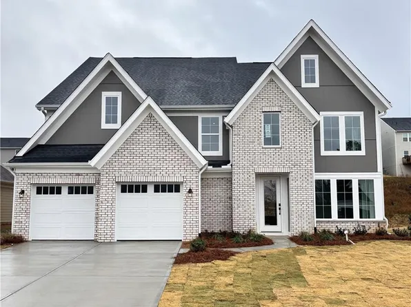 147 Clear Lake Pkwy, Hoschton, GA 30548