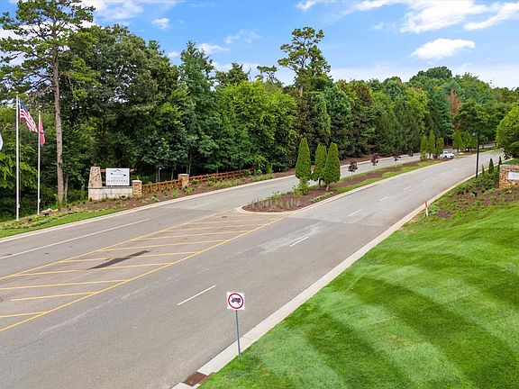 2nd image of 2228 Black Bear Cir