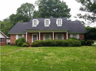 2015 Elkdale St, Selma, AL 36701