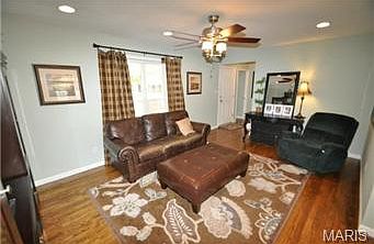 5th image of 2266 Westglen Park Dr