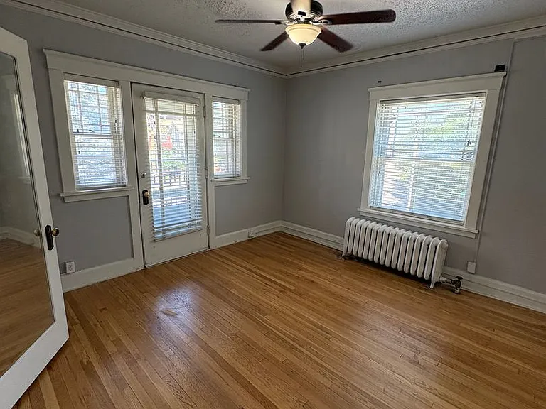 3301 Dewey Ave — Photo 4