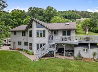 251 Valley View Estates Ln, Coon Valley, WI 54623