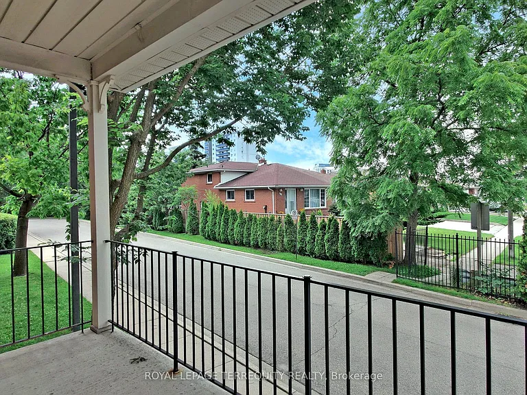 1130 Cawthra Rd #46 — Photo 5