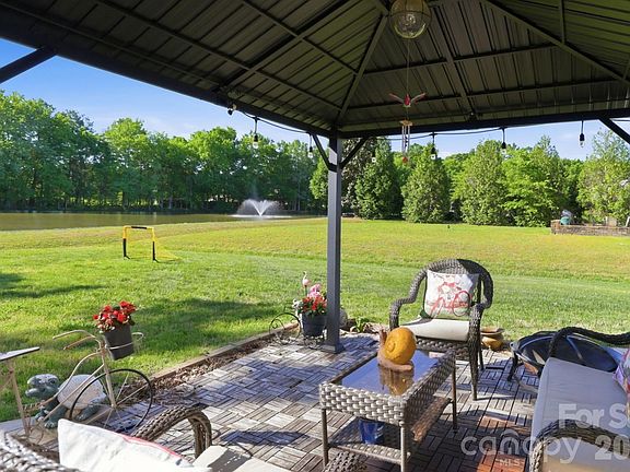 2nd image of 14227 Lake Crossing Dr