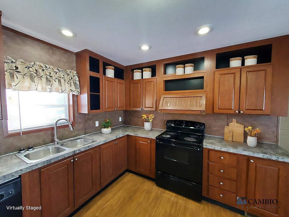 1st image of 3 Sparrow Hill Dr #325