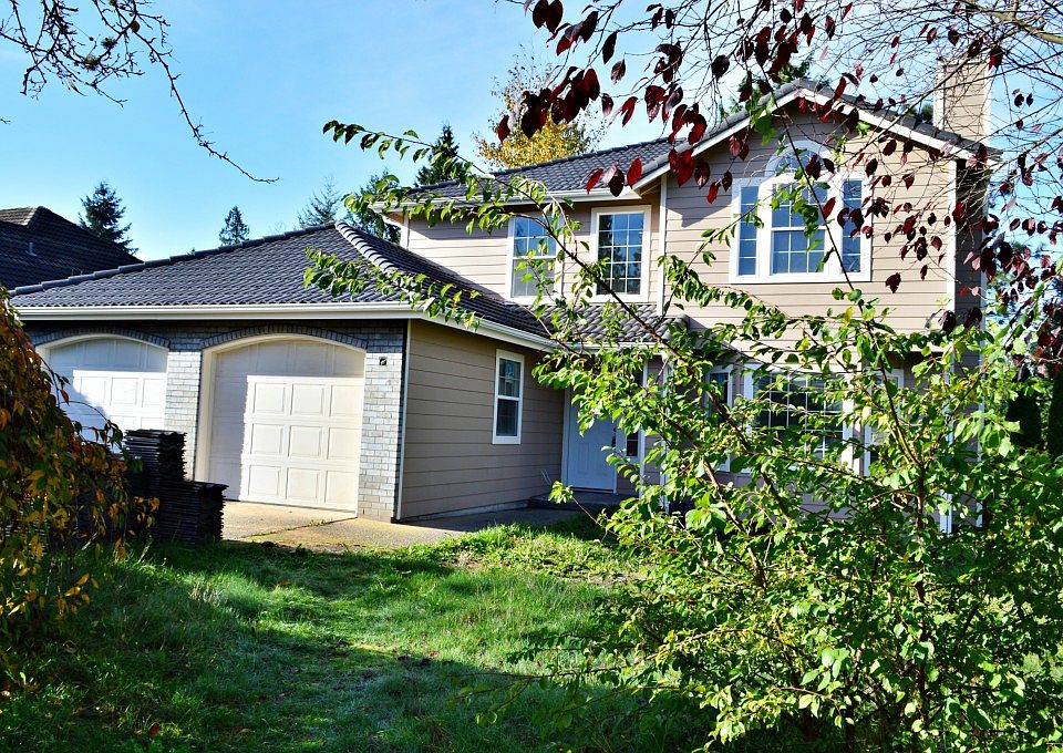 1st image of 2702 15th St SE