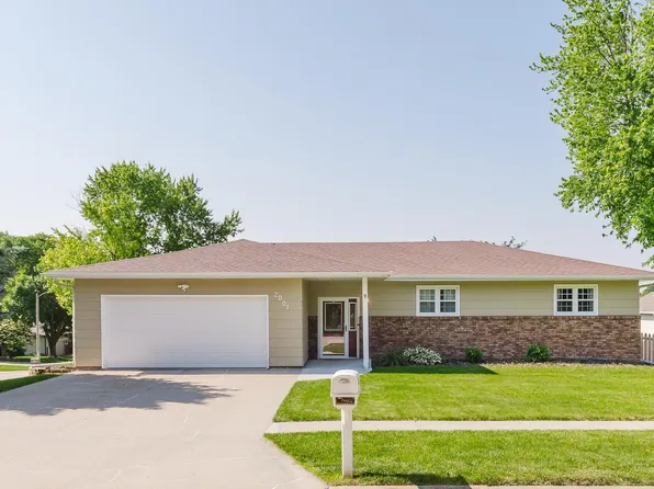 2001 Alaska Ave, Norfolk, NE 68701