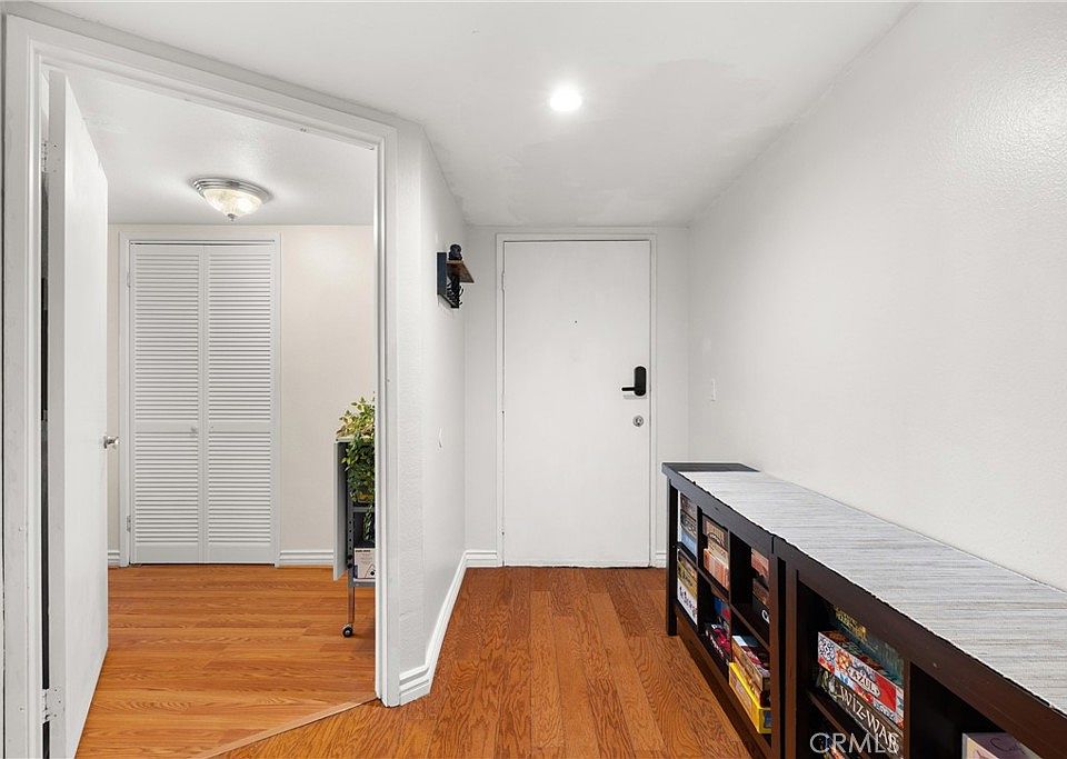 1st image of 955 E 3rd St Unit 203