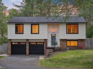 7012 Vantage Dr, Alexandria, VA 22306
