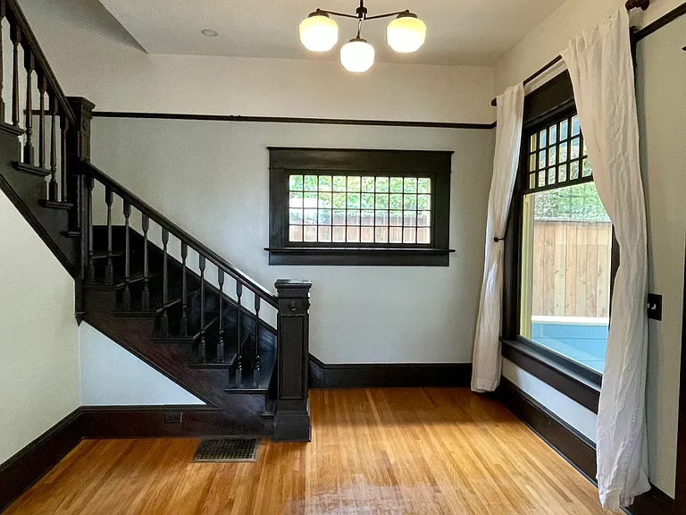 8032 N Oswego Ave — Photo 3