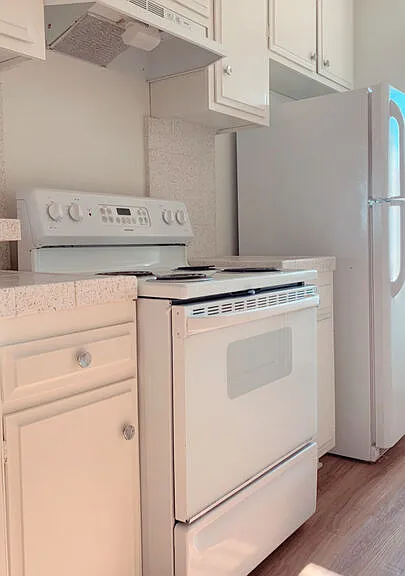 1420 S Oakhurst Dr #210 — Photo 6