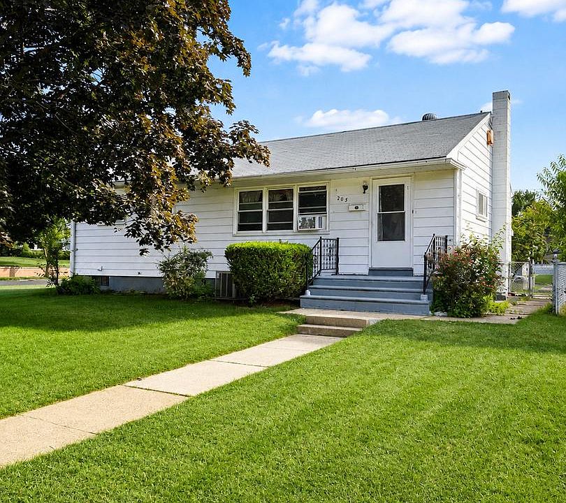 1st image of 203 Bailey Ave
