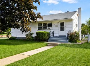 203 Bailey Ave, Maple Shade, NJ 08052