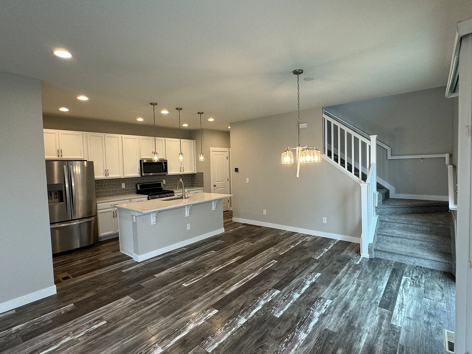 2376 W 165th Pl — Photo 3