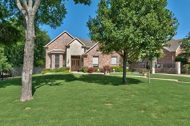 1st image of 2612 Elmbrook Dr