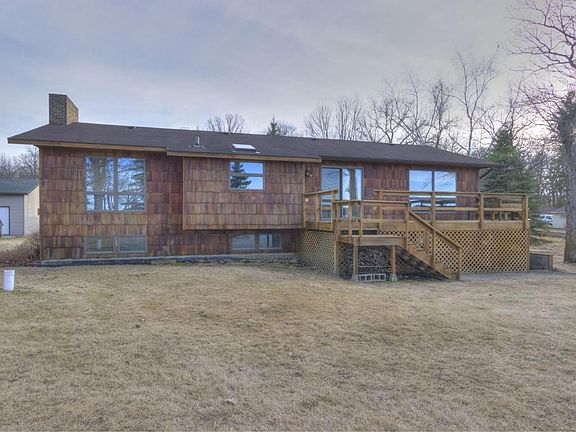 5th image of 20583 Oakwood Dr