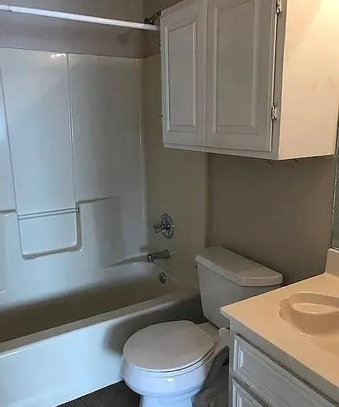 902 Quartz Ct #B — Photo 4
