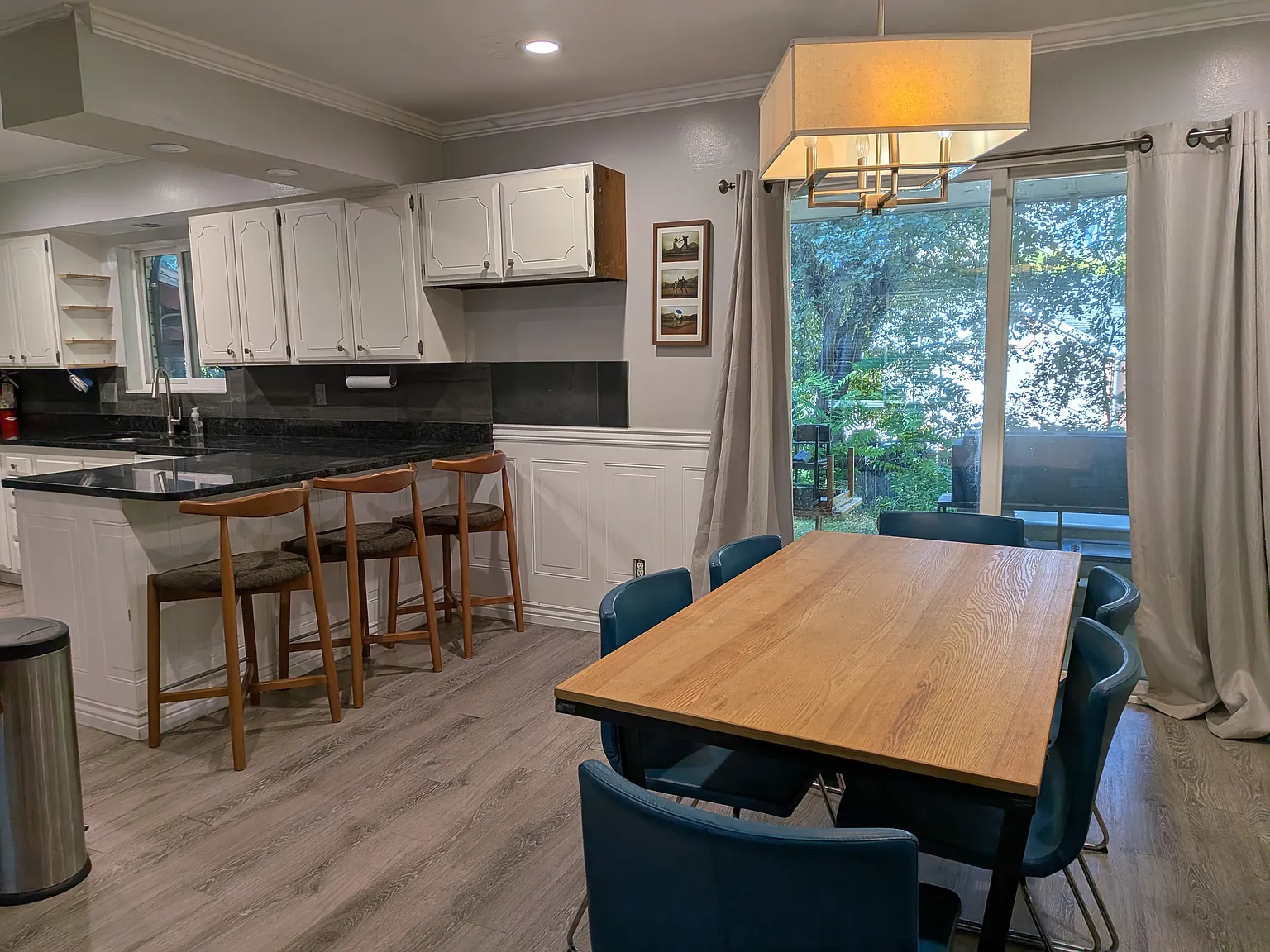 3 bed, 1600 sqft, $1,800 — Photo 2