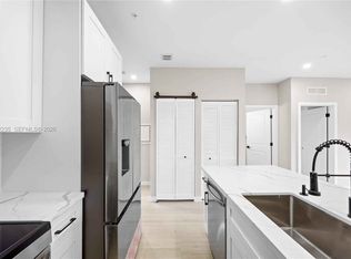 630 NE 166th St APT 4, Miami, FL 33162