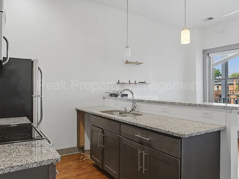 1213 Hull St — Photo 11