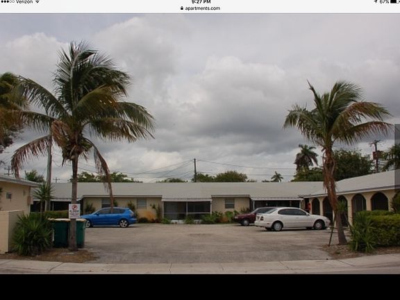 3rd image of 516 Lake Osborne Dr APT 3