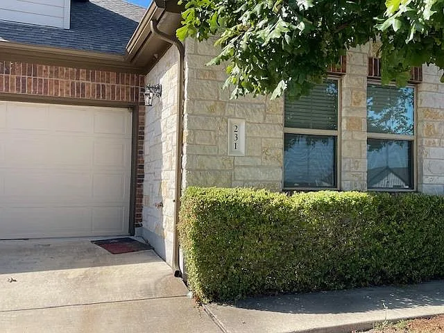 2304 S Lakeline Blvd #231 — Photo 2