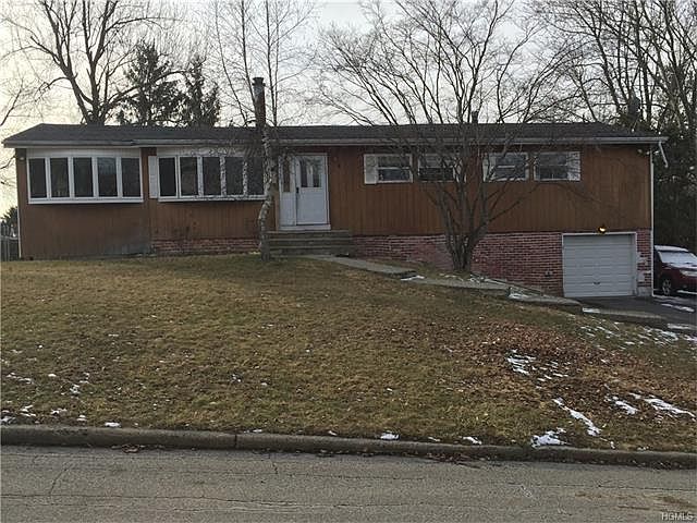 1st image of 4 Tanglewood Dr