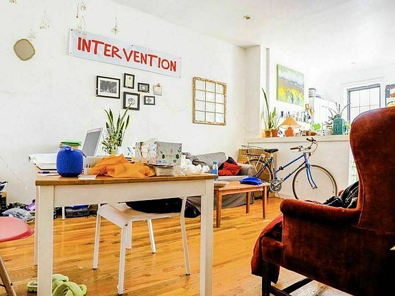 5th image of 265 Graham Ave #1A