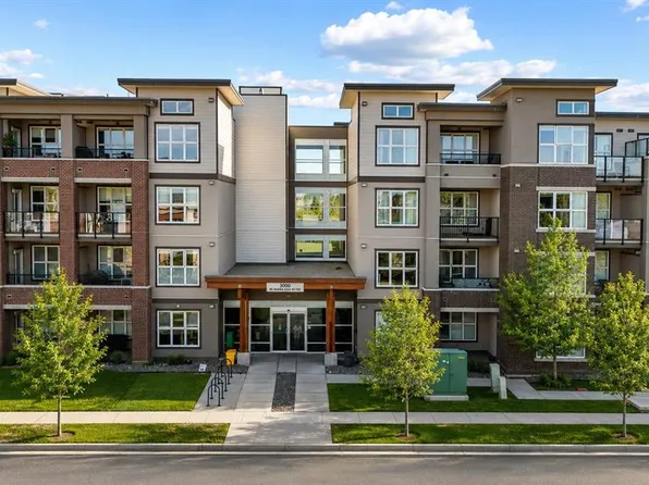 95 N Burma Star Rd SW #3404, Calgary, AB T3E 8A9