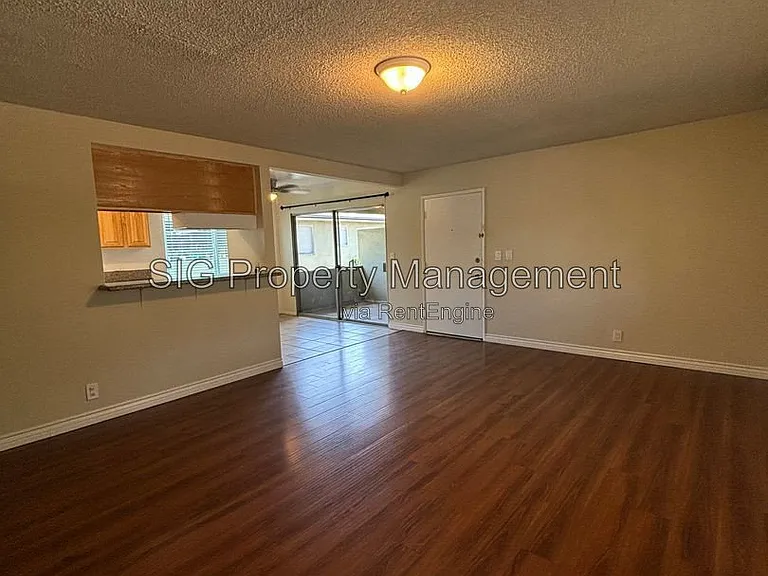 5307 Lincoln Ave #4 — Photo 4