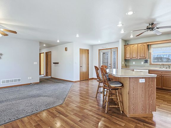 2nd image of 619 Lola Ln