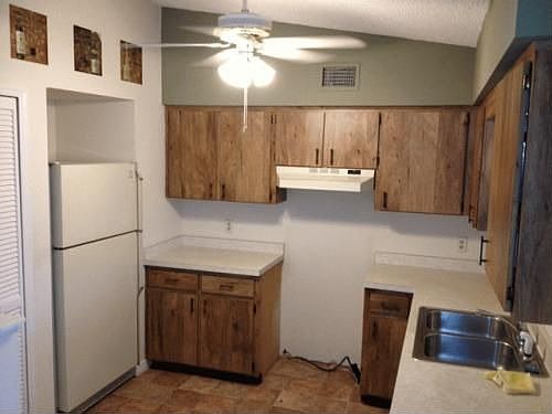 3rd image of 2326 Kerridale St