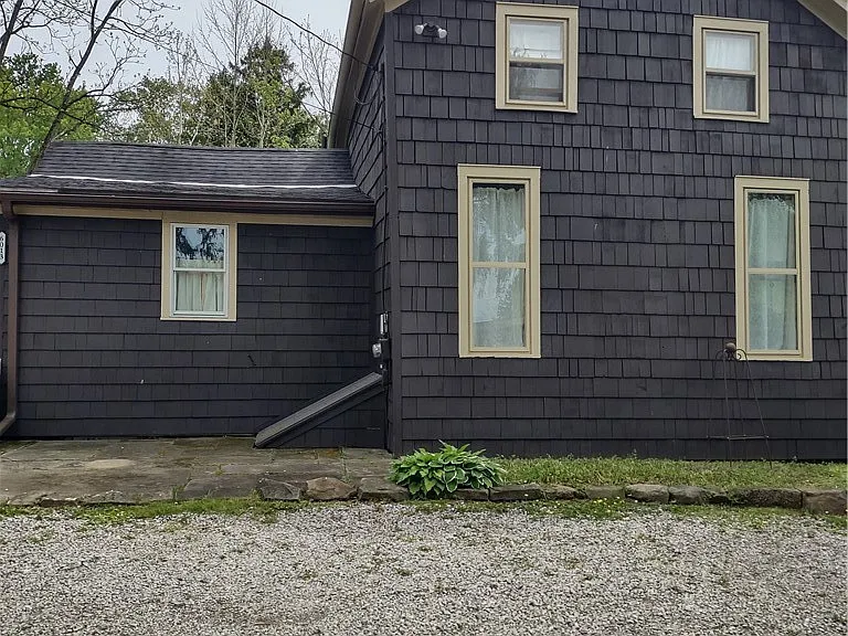 6013 Parker Ct — Photo 2