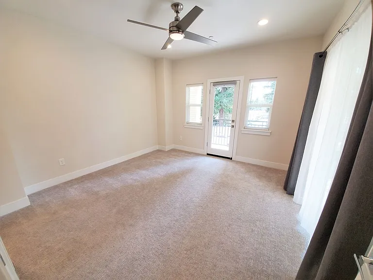 53 Rio Viale Ct — Photo 31