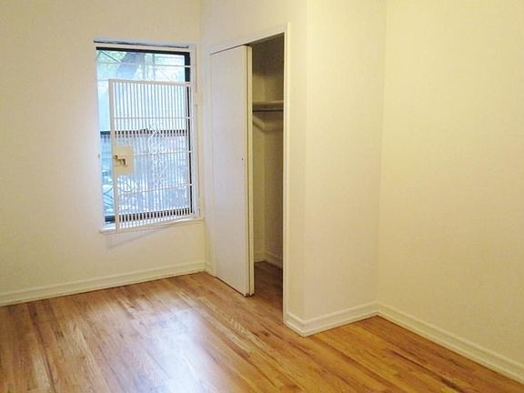 3rd image of 157 E 89th St APT 1FW