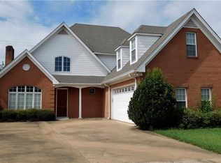 101 River Chase Ct, Wetumpka, AL 36092