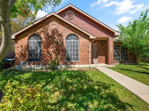 6952 Bentley Ave, Fort Worth, TX 76137