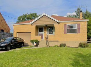 1724 Hillfred Ln, Cincinnati, OH 45238