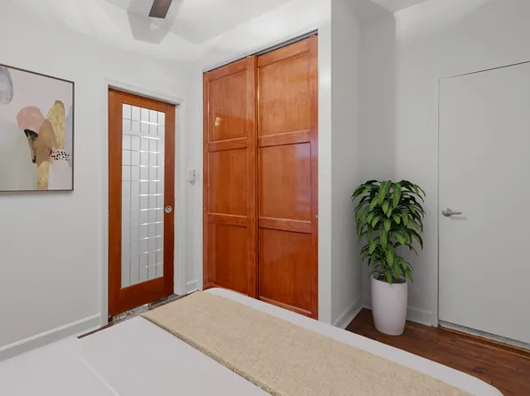 112 West 72nd Street image 8 of 14