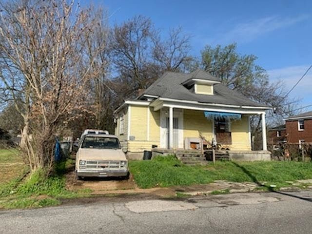 2nd image of 1033 S Lauderdale St