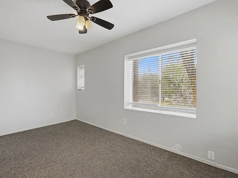 Jefferson Avenue Apartments — Photo 25